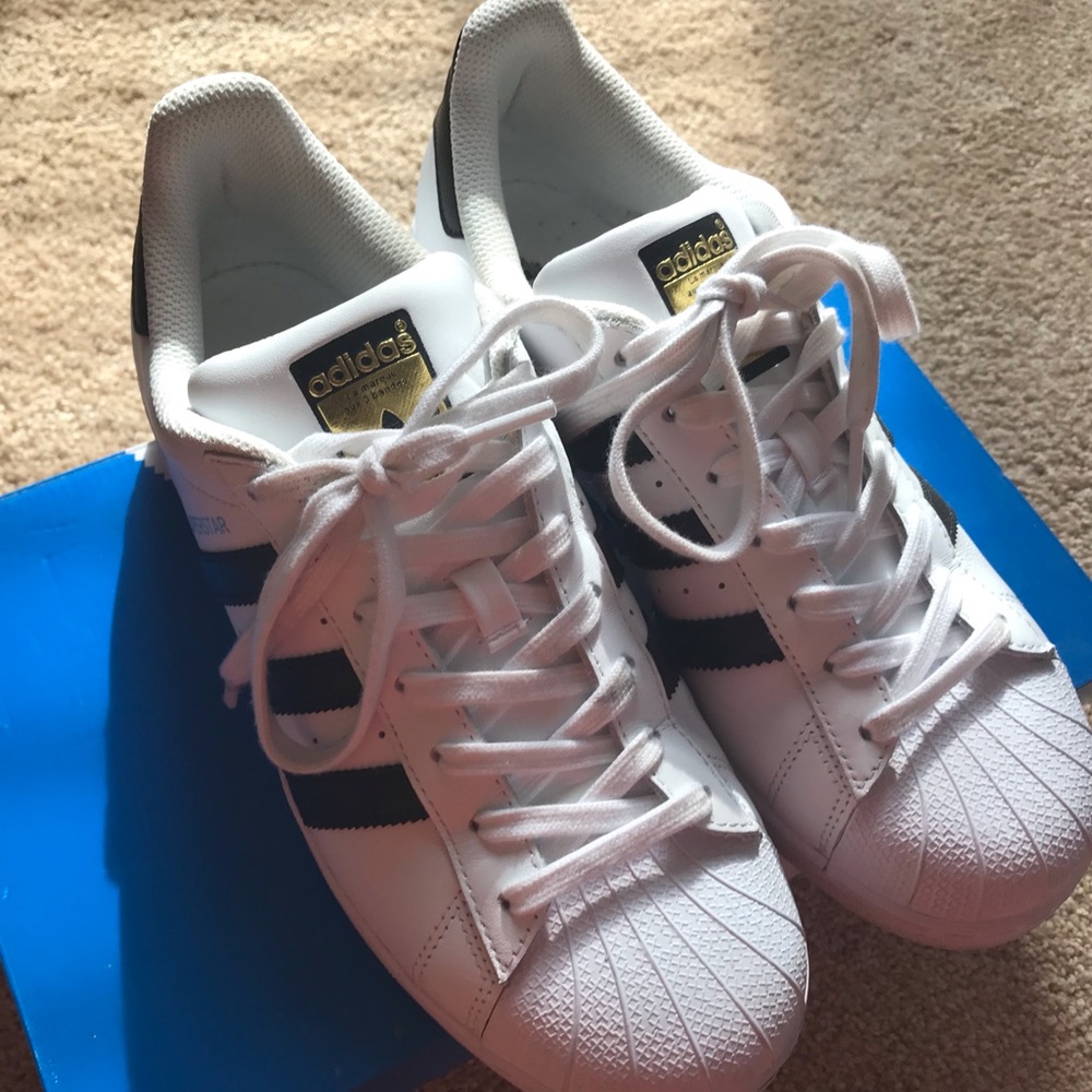 Adidas Superstars ⭐️